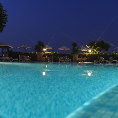 Hotel Dolci Colli Peschiera del Garda Bagian luar foto